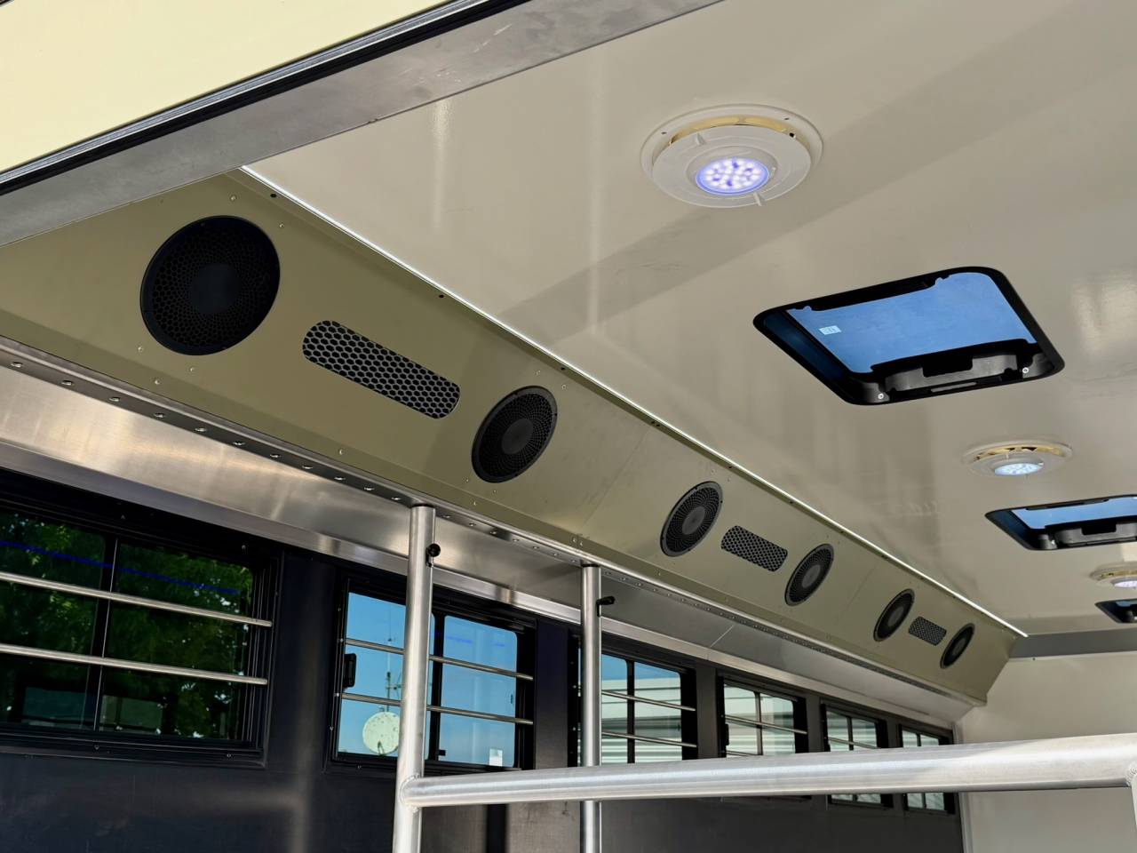 Horsebox NON-HGV Autre marque XD 410 MSG COMPETITION C12 2026 New