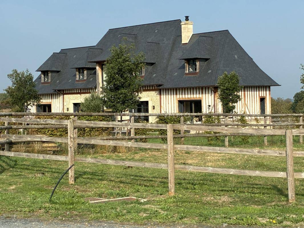 Equestrian property  Calvados