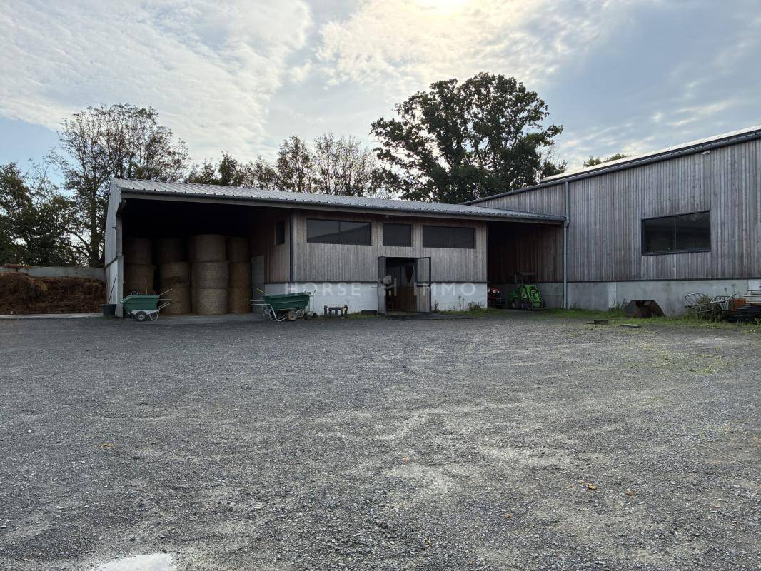 Equestrian property  Calvados