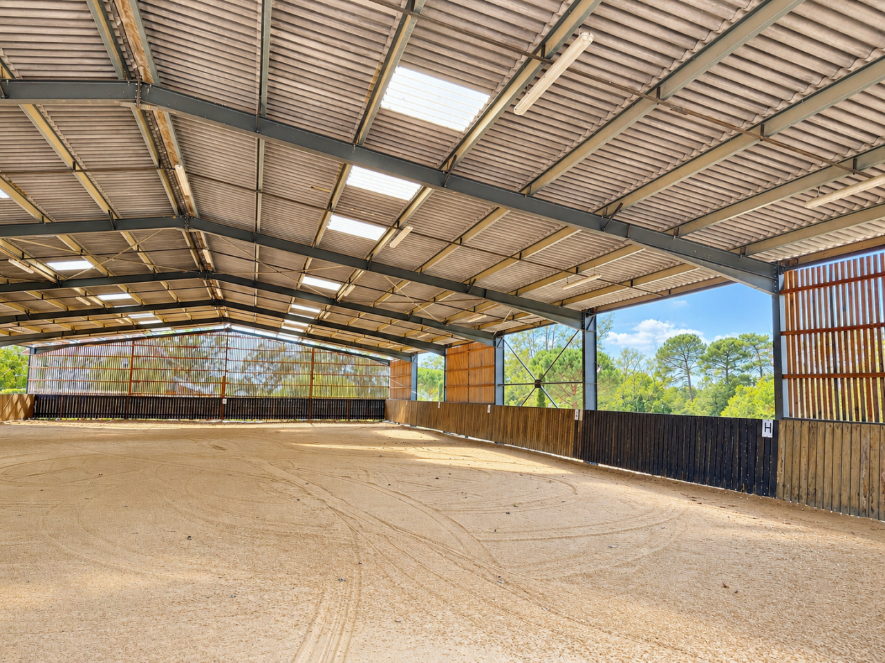 Equestrian property  Dordogne