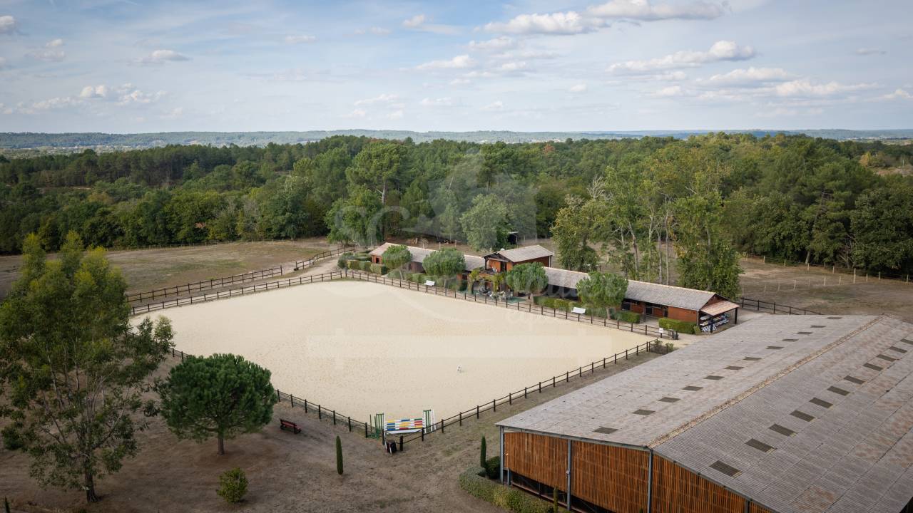 Equestrian property  Dordogne