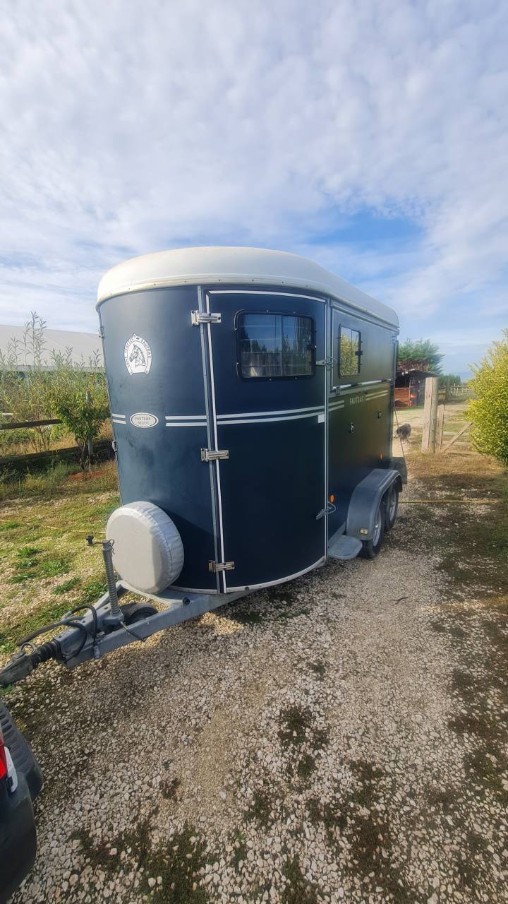 Horse trailer Fautras Oblic+2 2 Stalls 2009 Used