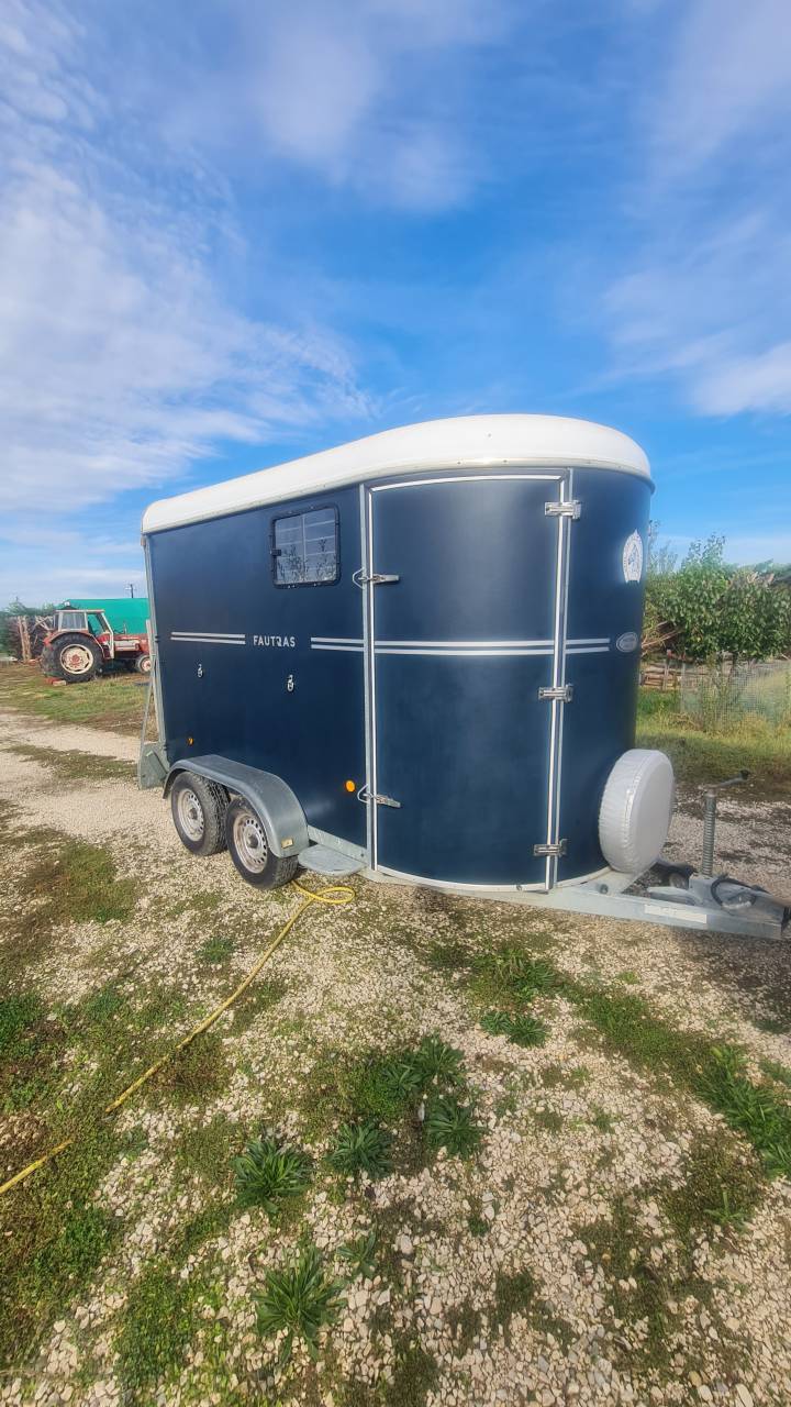 Horse trailer Fautras Oblic+2 2 Stalls 2009 Used