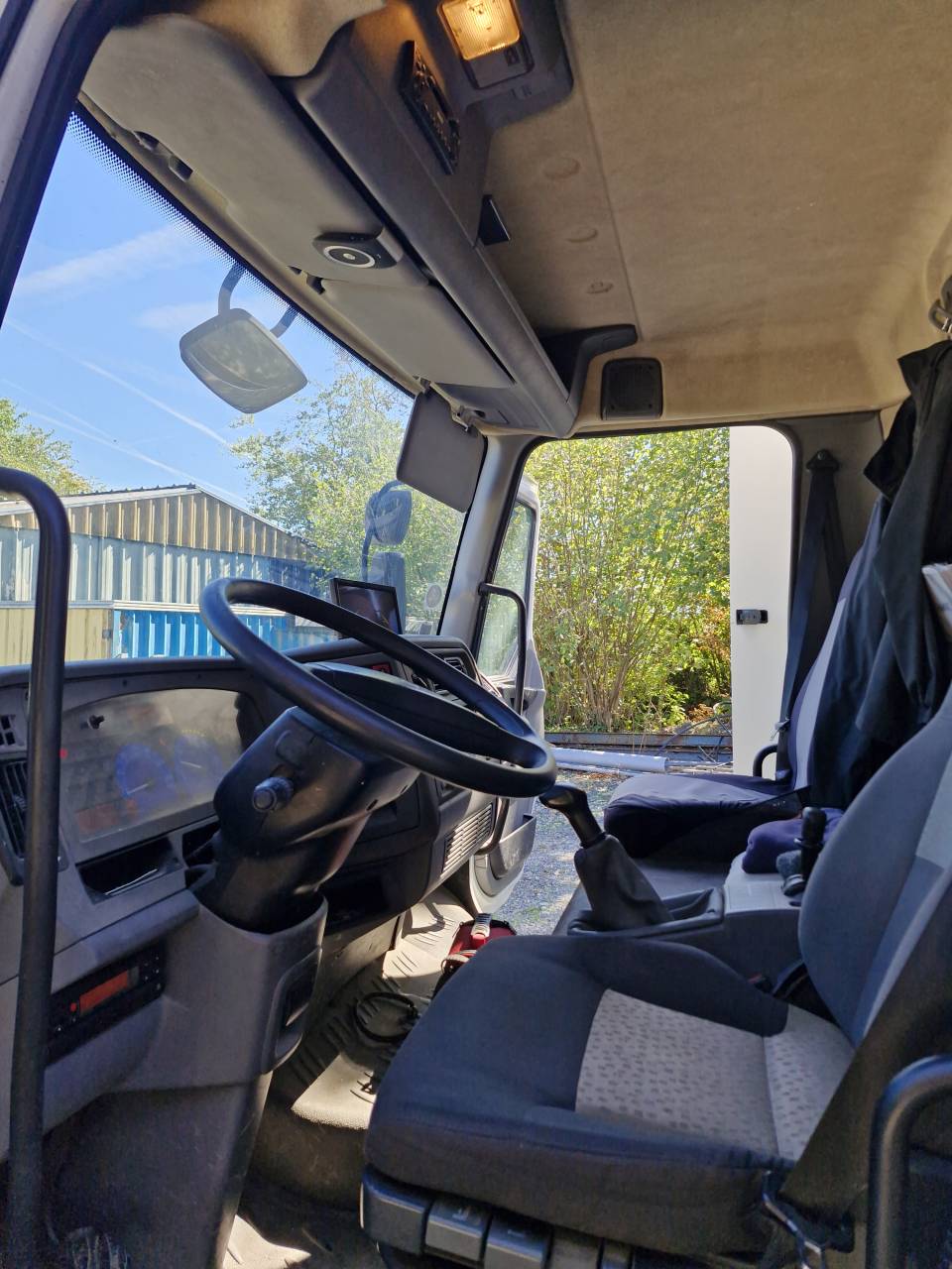 Horsebox NON-HGV Renault Midlum 2004 Used