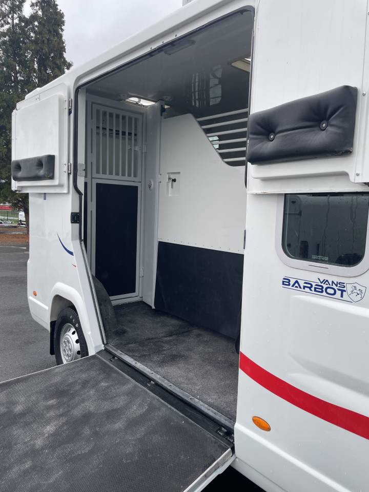 Horsebox HGV Barbot Boxer 2014 Used