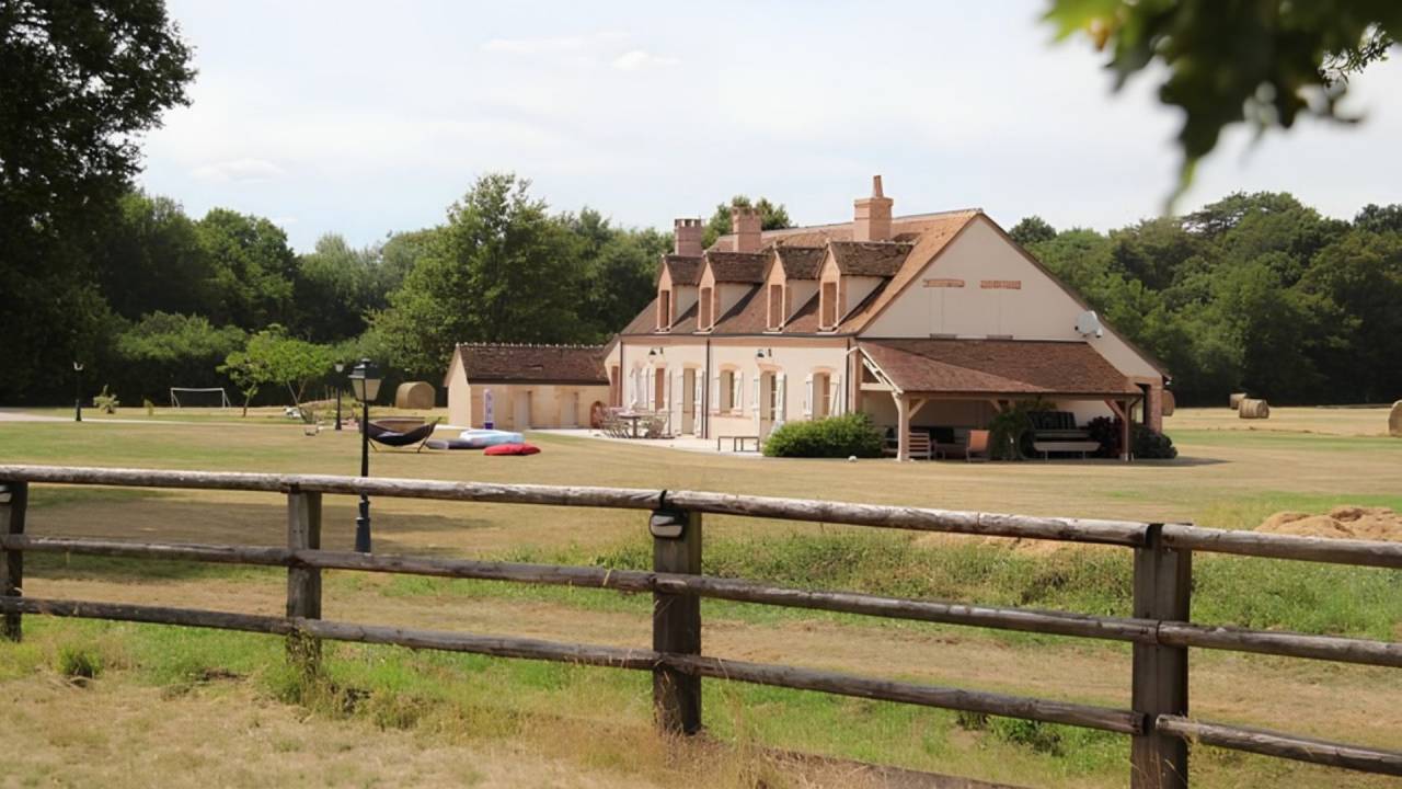 Equestrian property  Loir-et-Cher