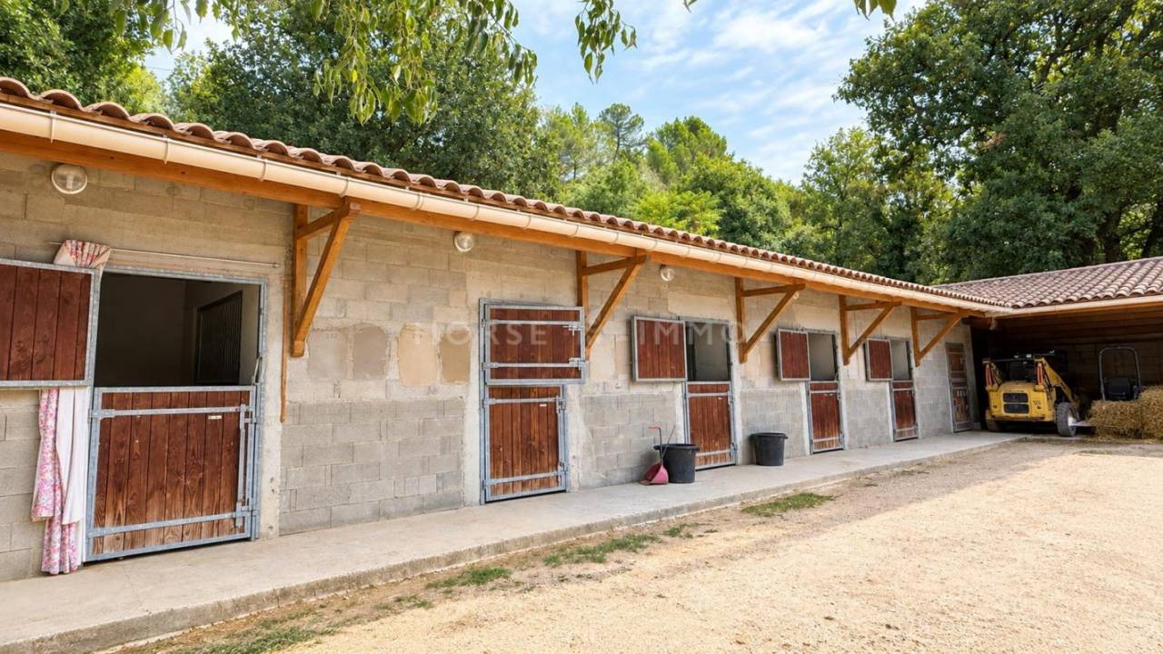 Equestrian property  Vaucluse