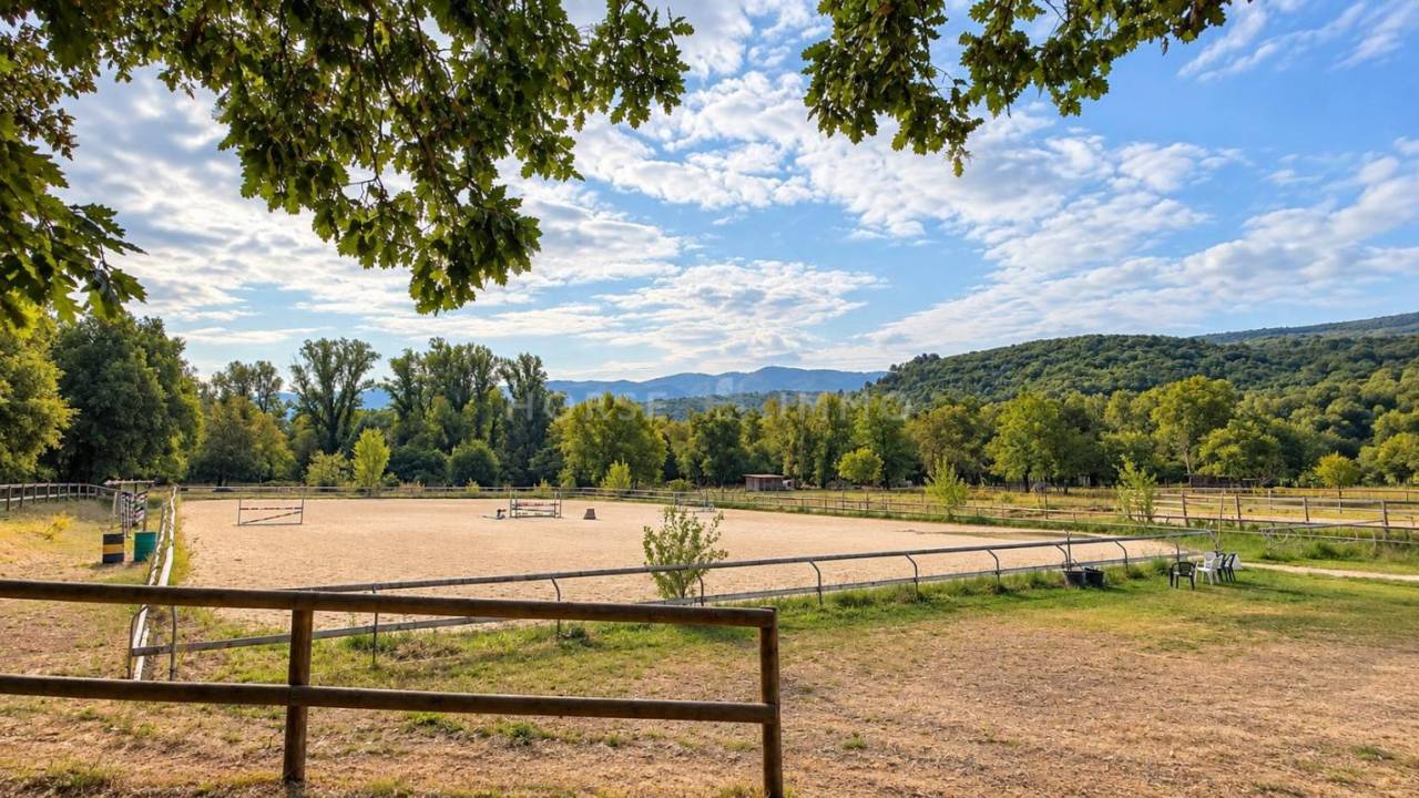Equestrian property  Vaucluse