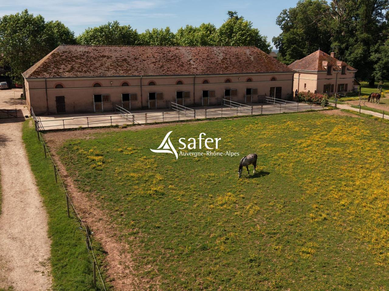 Other country property  Allier