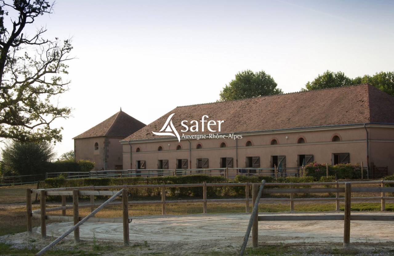 Other country property  Allier