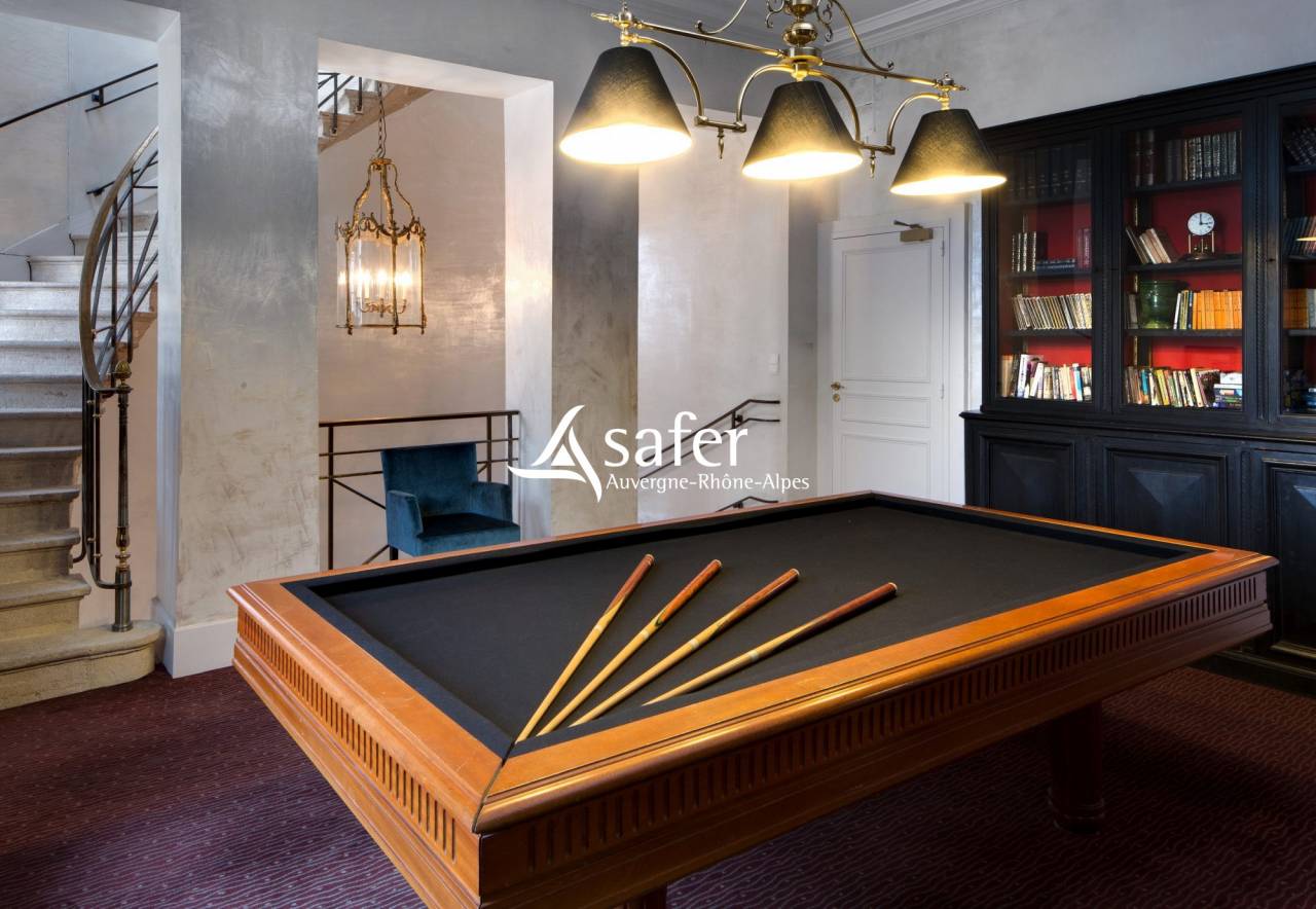 Other country property  Allier