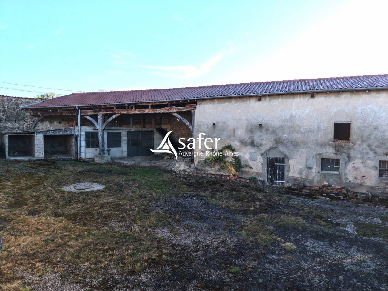 Other country property  Rh&ocirc;ne
