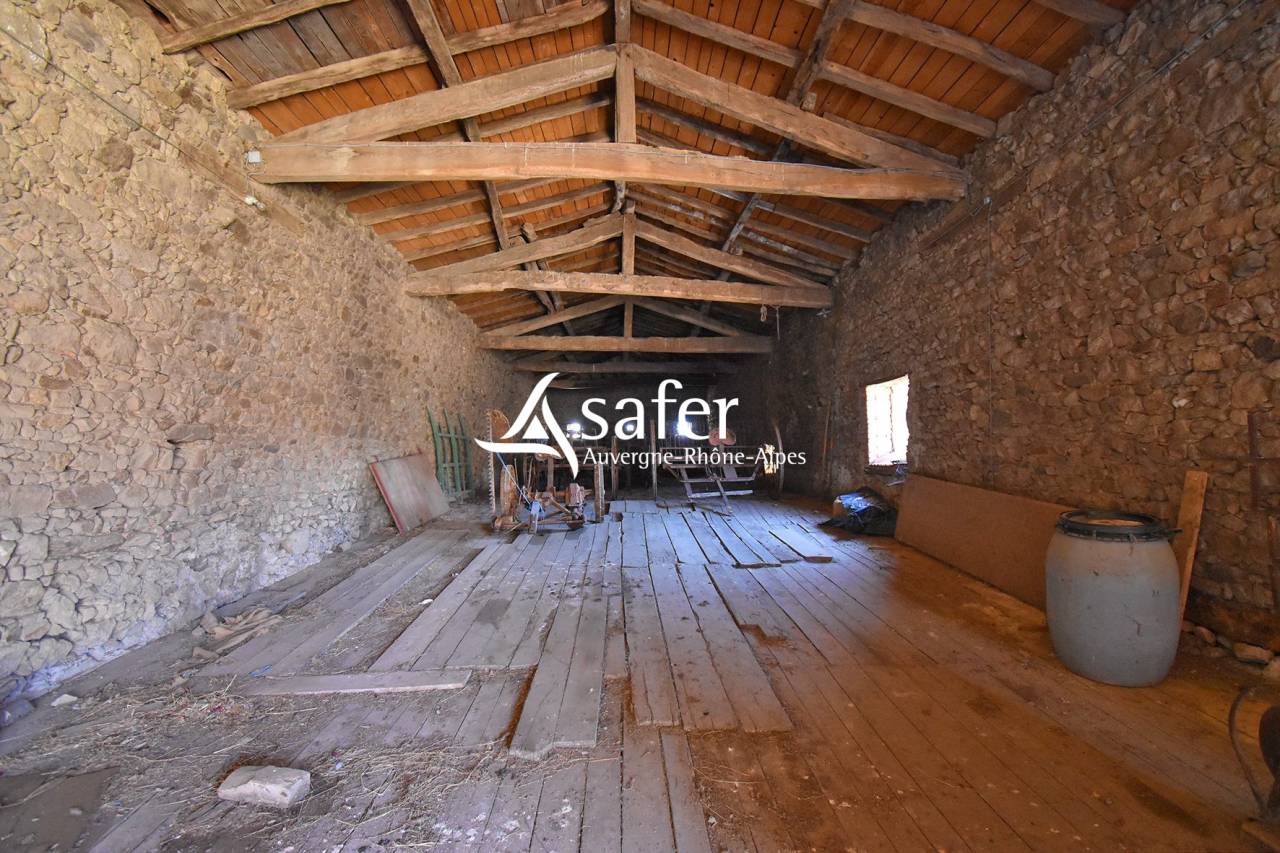Other country property  Rh&ocirc;ne
