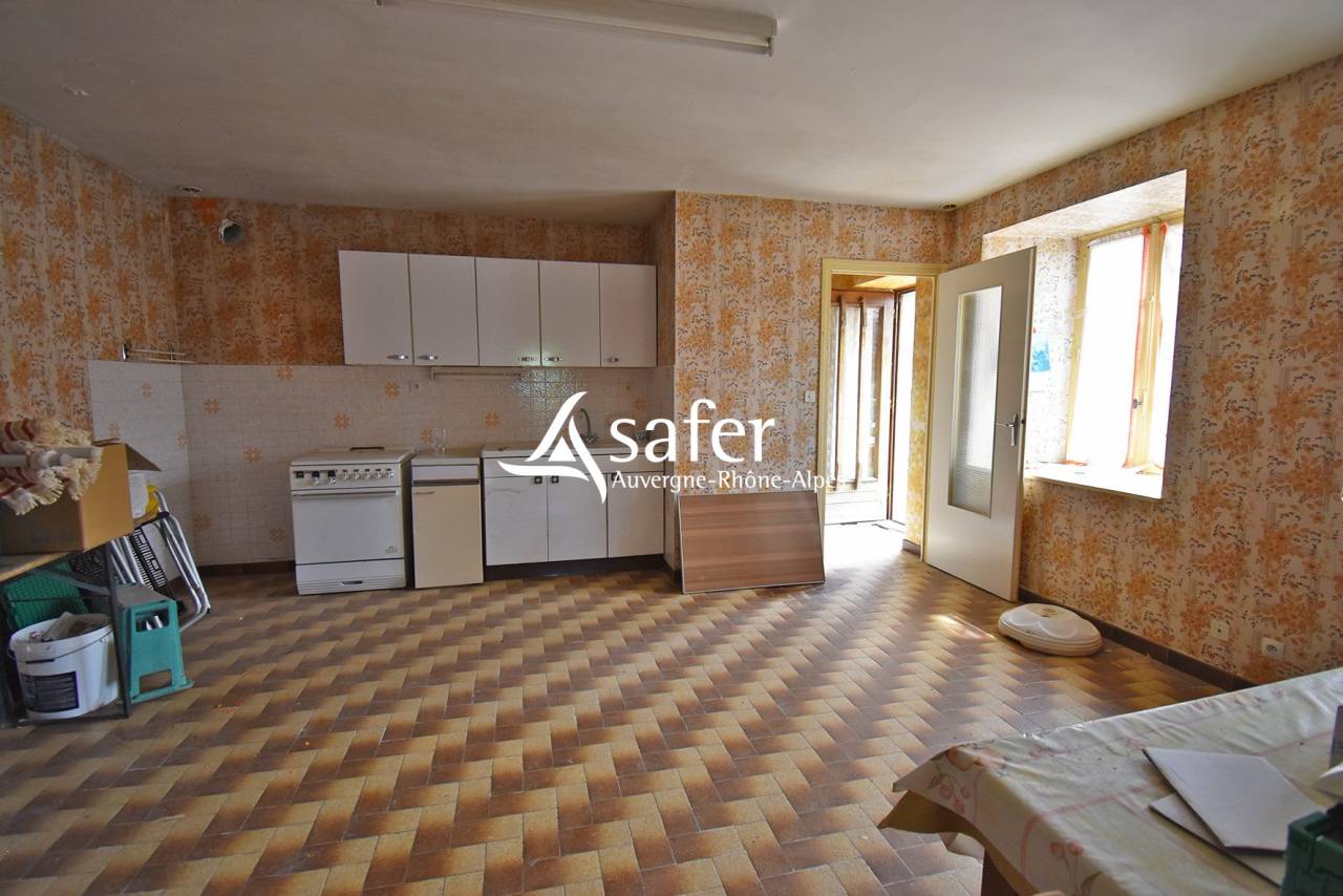 Other country property  Rh&ocirc;ne