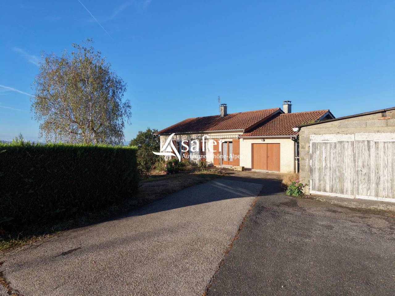 Other country property  Rh&ocirc;ne