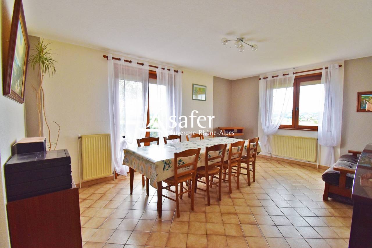 Other country property  Rh&ocirc;ne