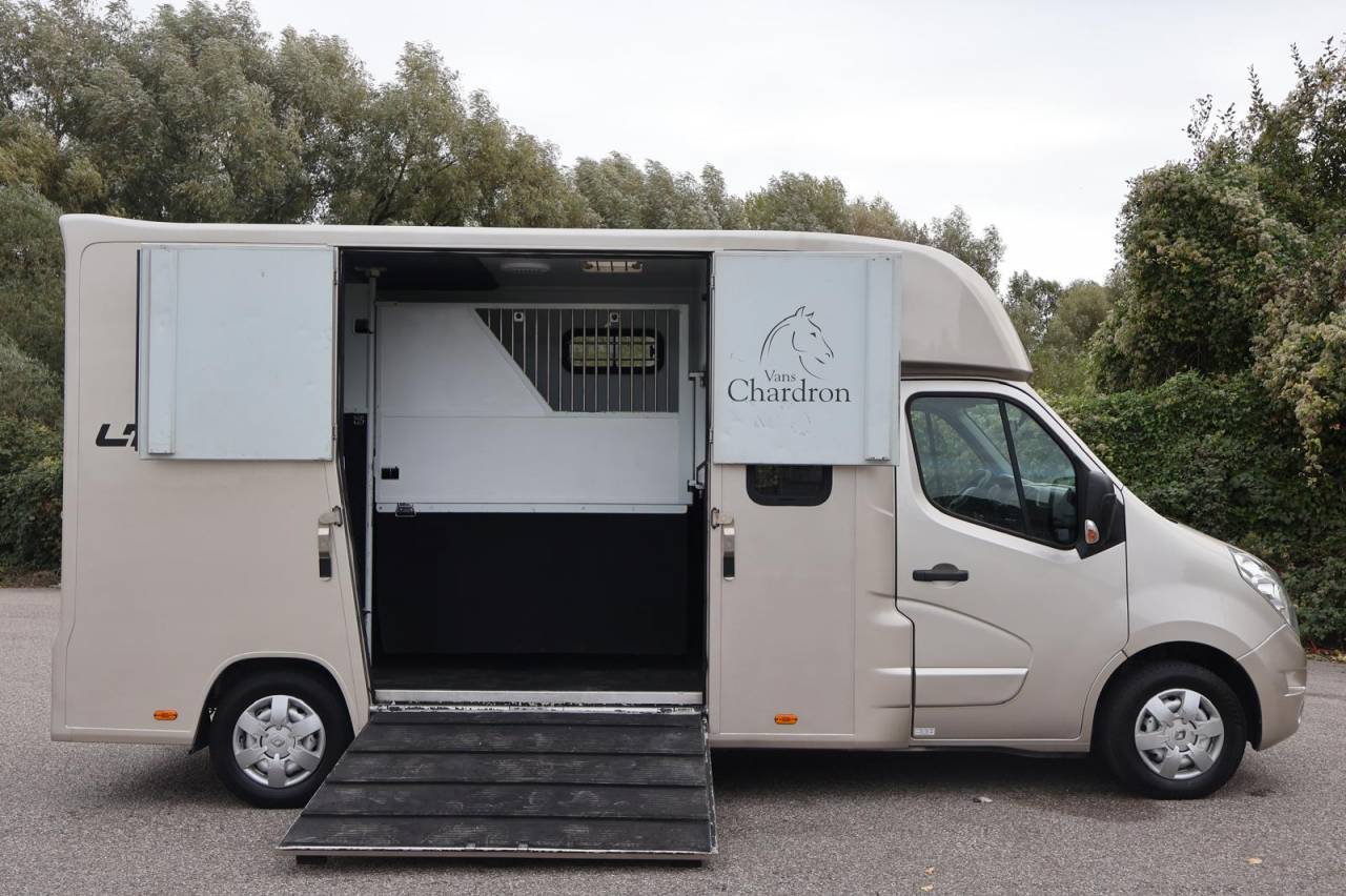 Horsebox HGV Chardron CHARDRON 2015 Used