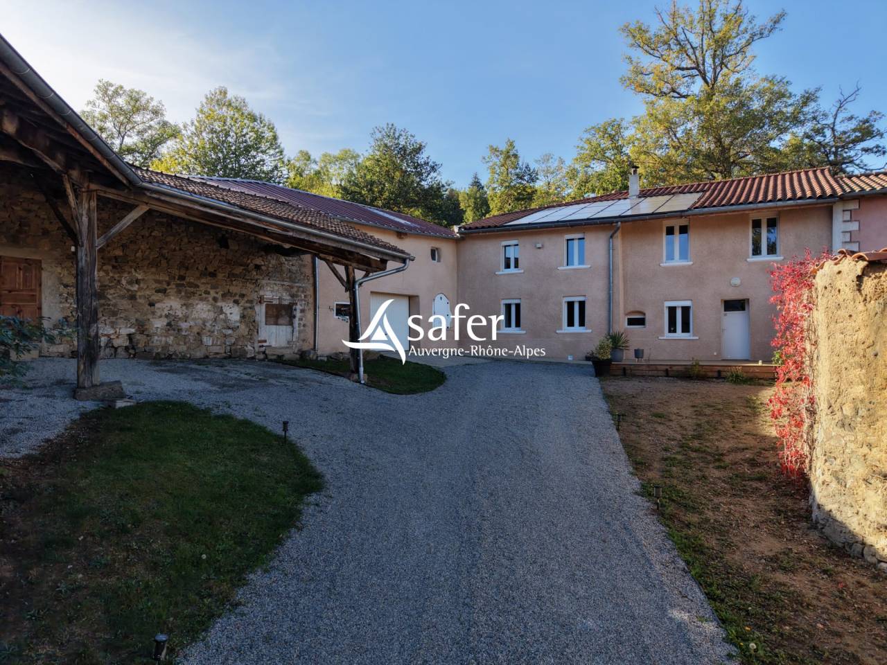 Other country property  Loire