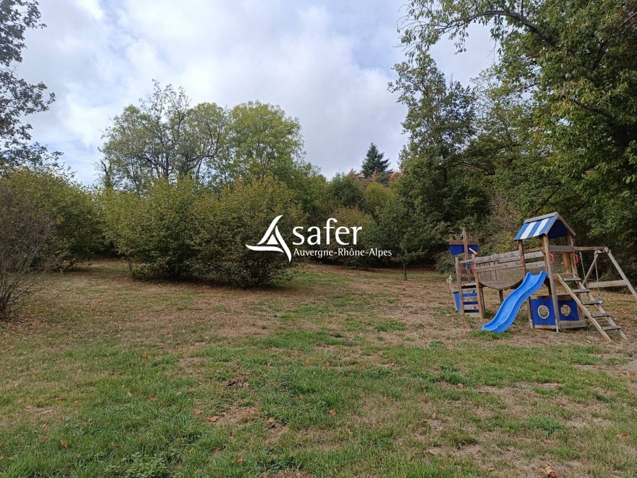 Other country property  Loire