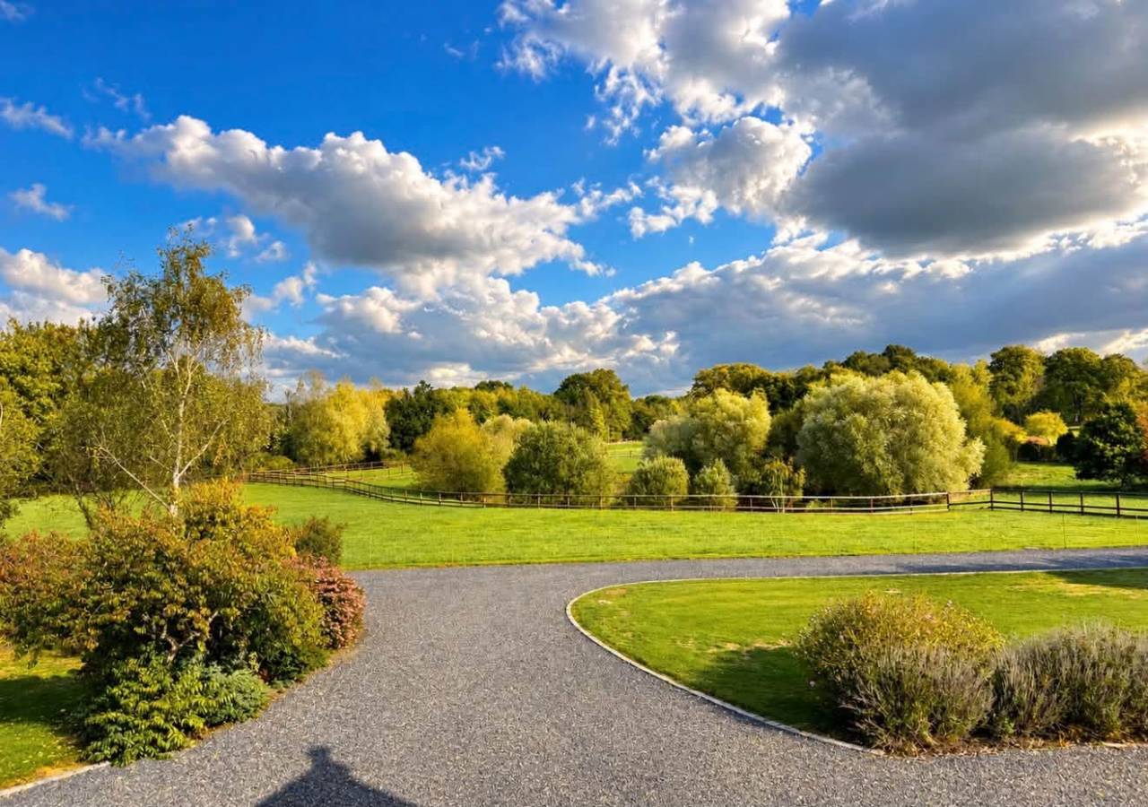 Equestrian property  Calvados