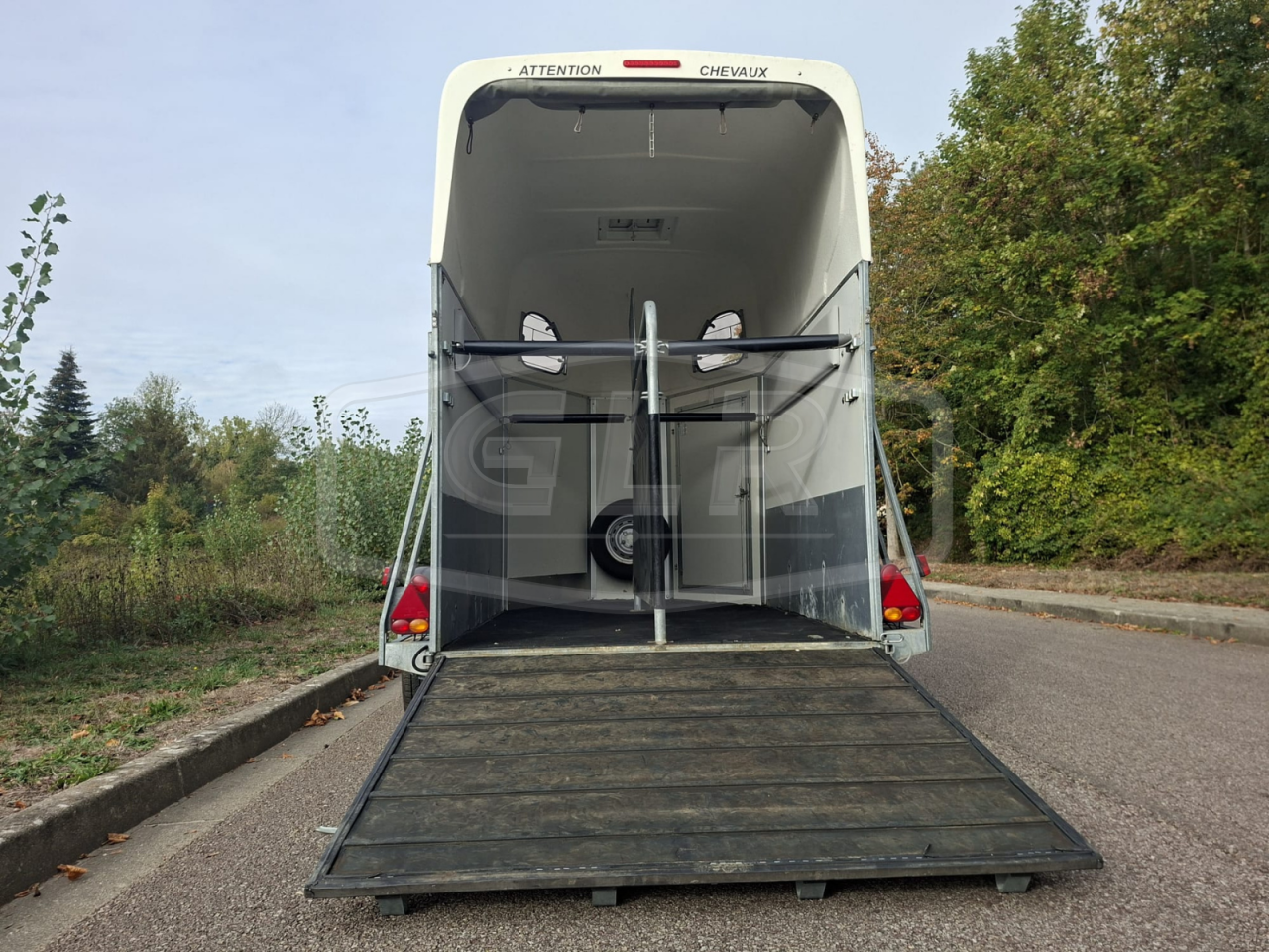 Horse trailer Cheval Liberte 2000RK 2 Stalls 2008 Used
