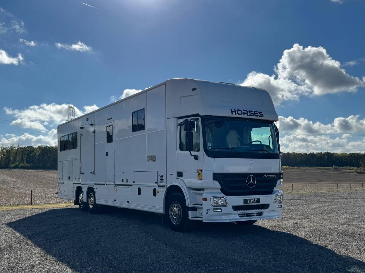 Horsebox NON-HGV Mercedes KRISMAR 2009 Used