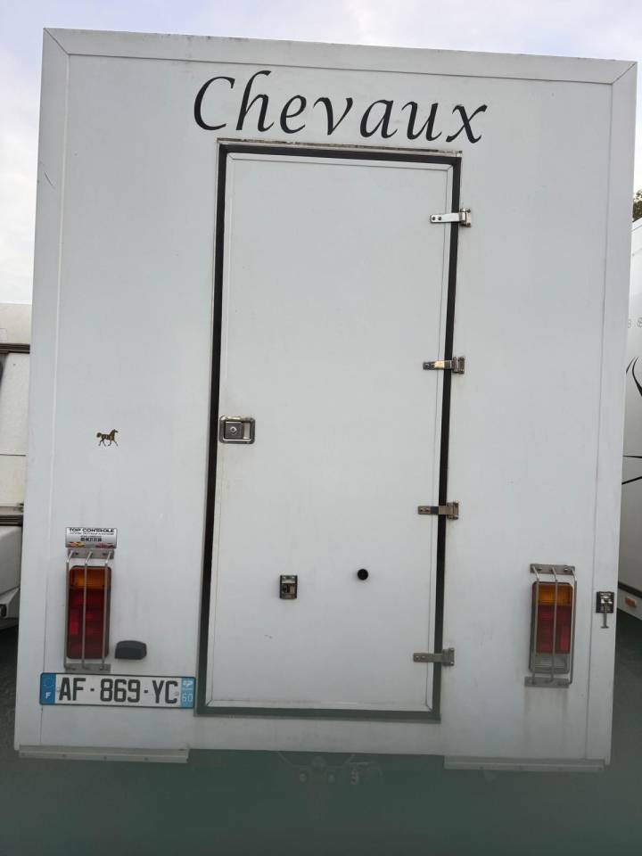 Horsebox HGV Renault Master 2005 Used