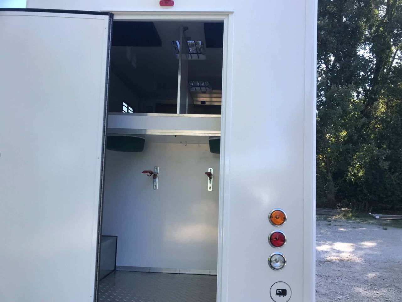 Horsebox HGV Renault  2014 Used