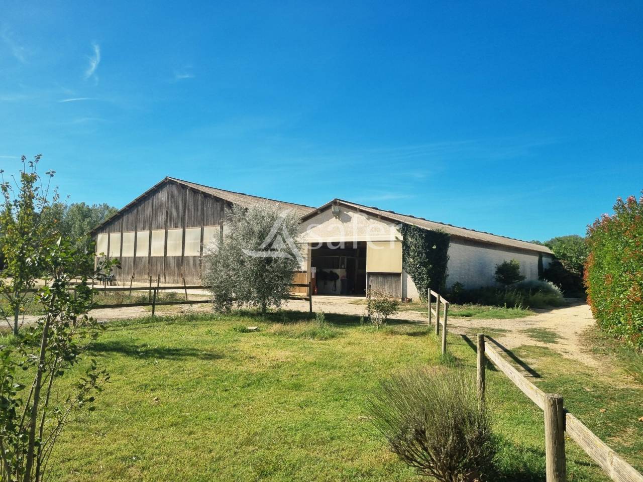 Equestrian property  Gard