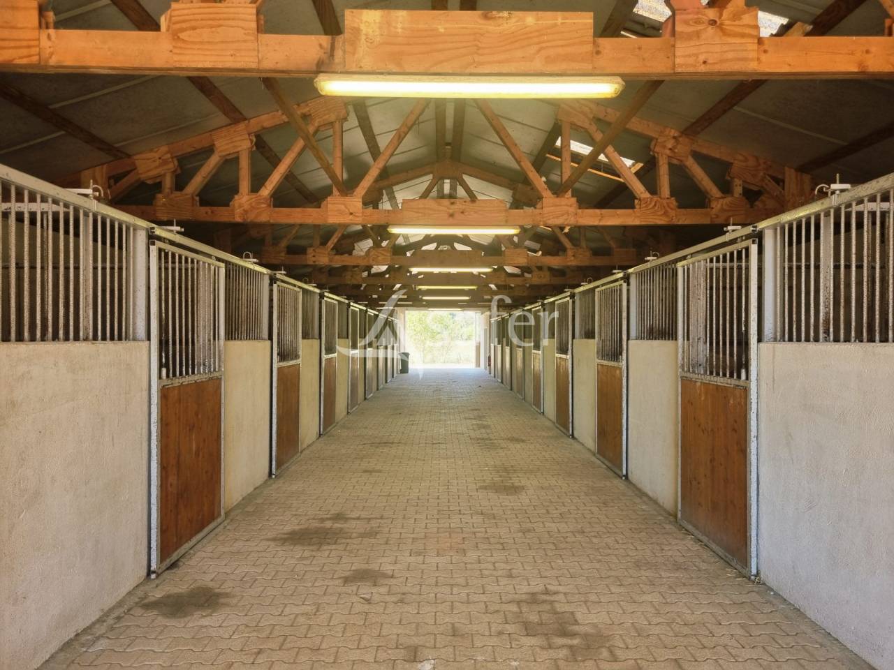Equestrian property  Gard