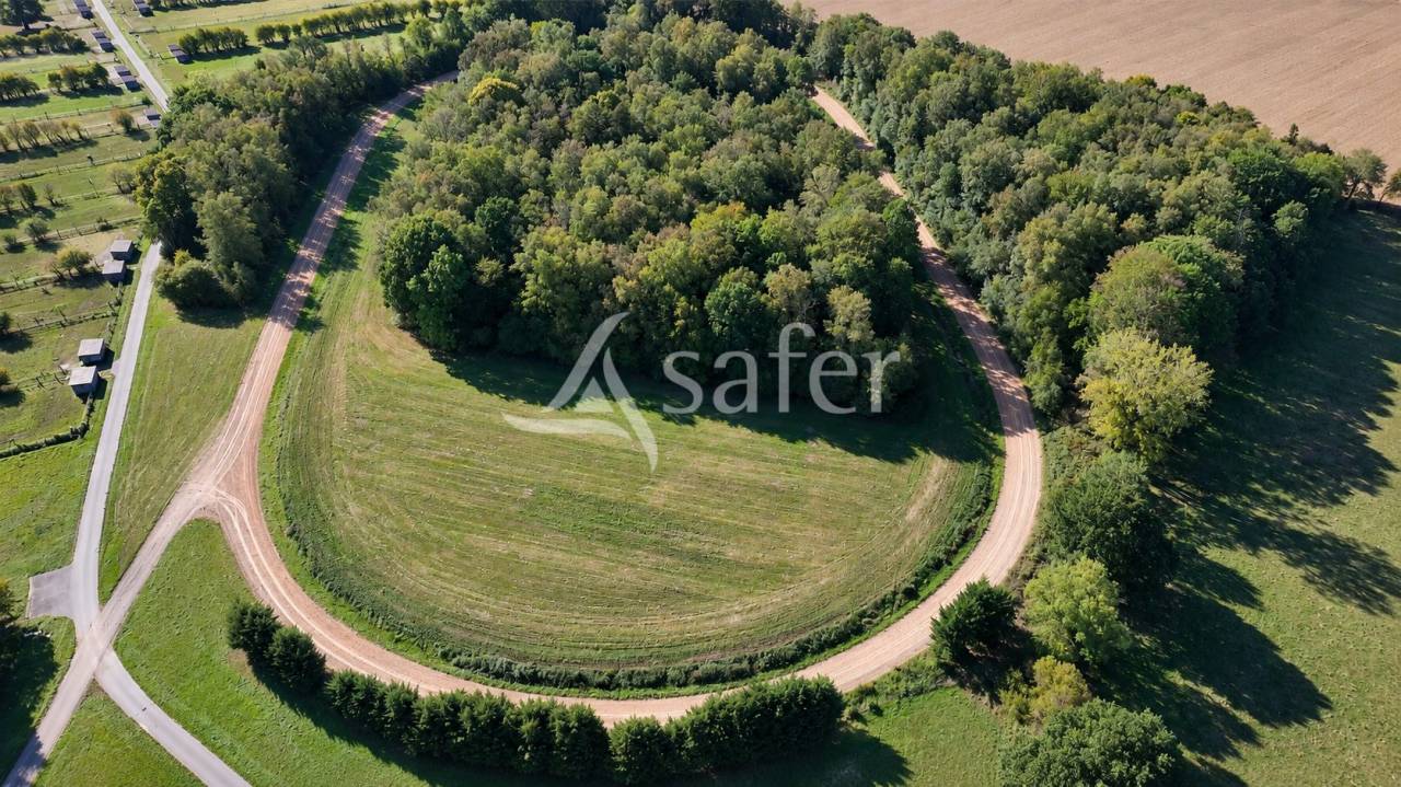 Equestrian property  Orne