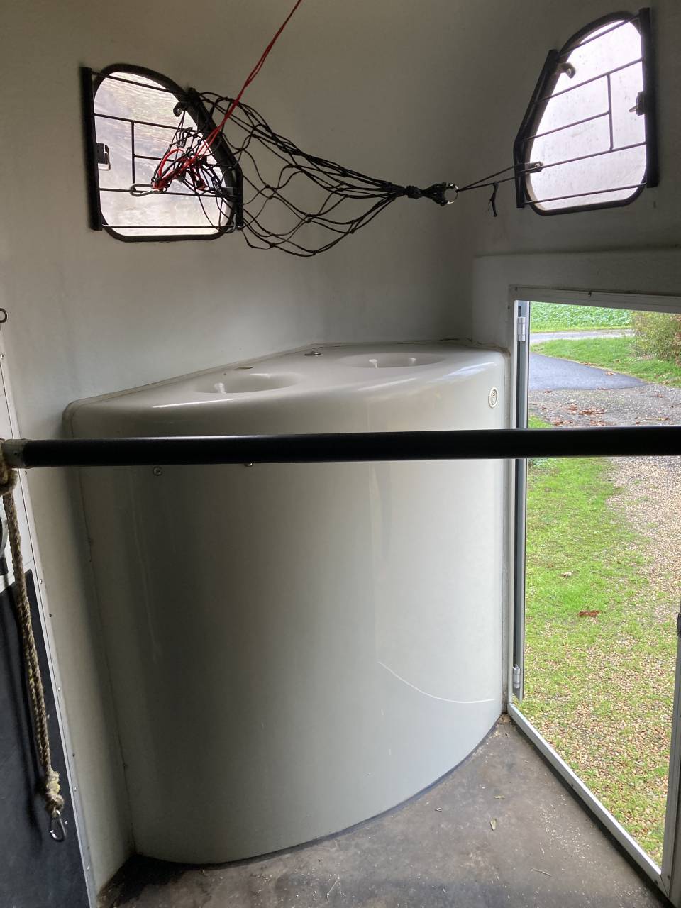 Horse trailer Cheval Liberte Gold One Aluline Sellerie 1 Stall 2023 Used