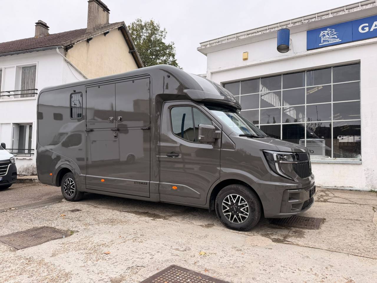 Horsebox HGV Krismar Renault Master 2026 New