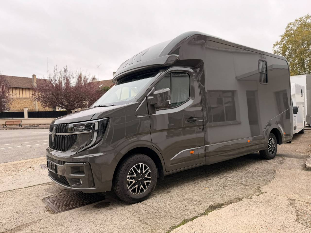 Horsebox HGV Krismar Renault Master 2026 New
