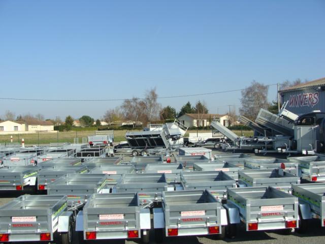 Univers Remorques | Horse transport > Horse trailers, Suppliers