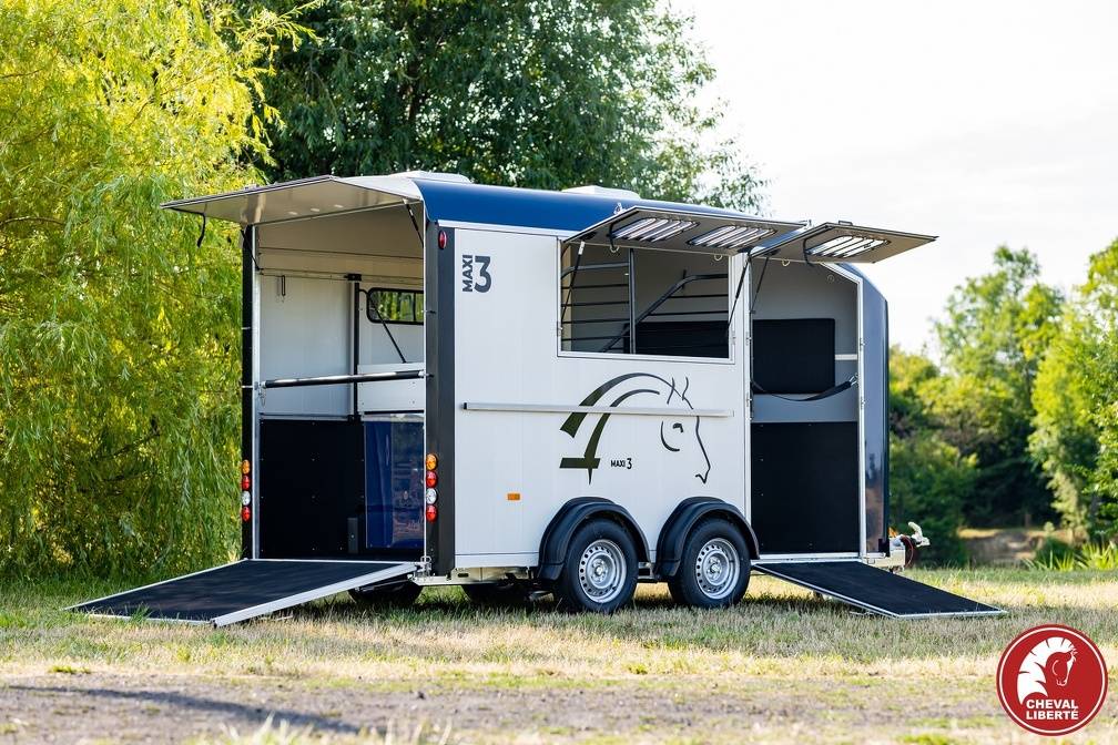 Horse trailer Cheval Liberte minimax 3 Stalls 2025 New