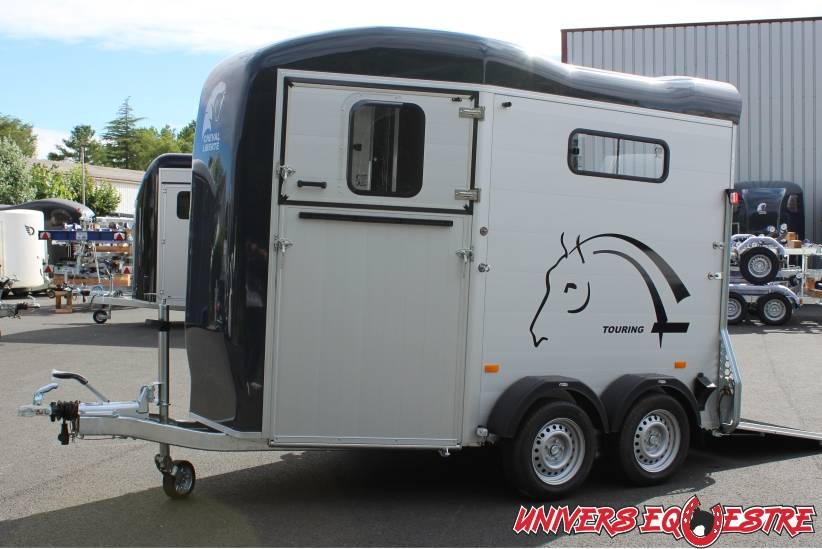 Horse trailer Cheval Liberte TOURING PONT AVANT 2 Stalls 2025 New