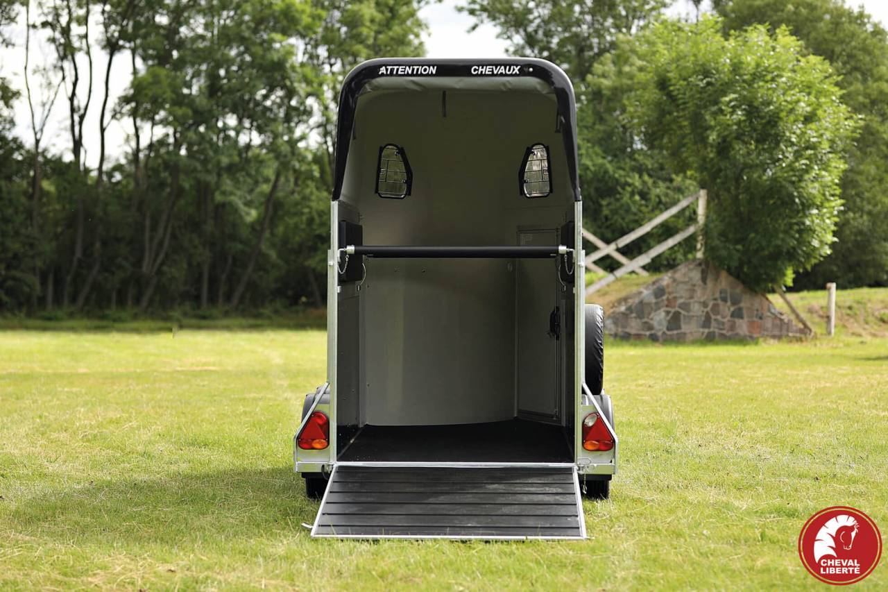 Horse trailer Cheval Liberte Gold One aluline (tout alu) 1,5 Stalls 2024 New