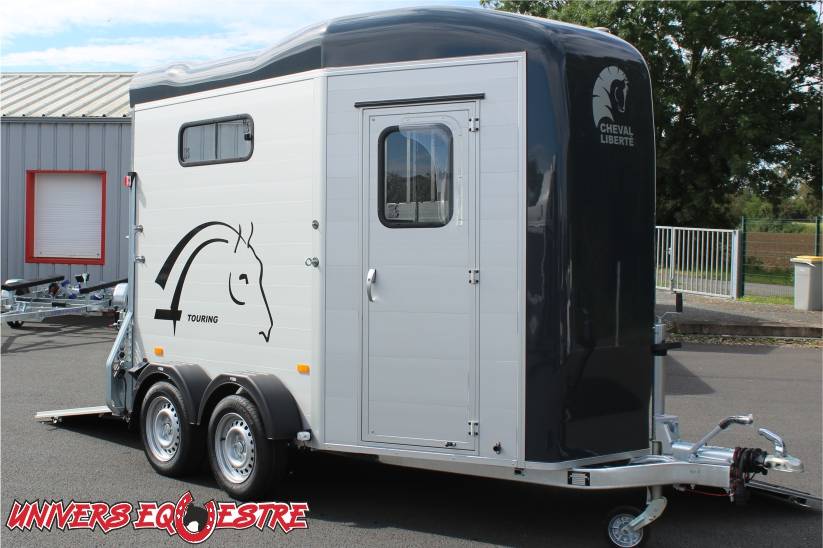 Horse trailer Cheval Liberte TOURING COUNTRY 2 Stalls 2025 New