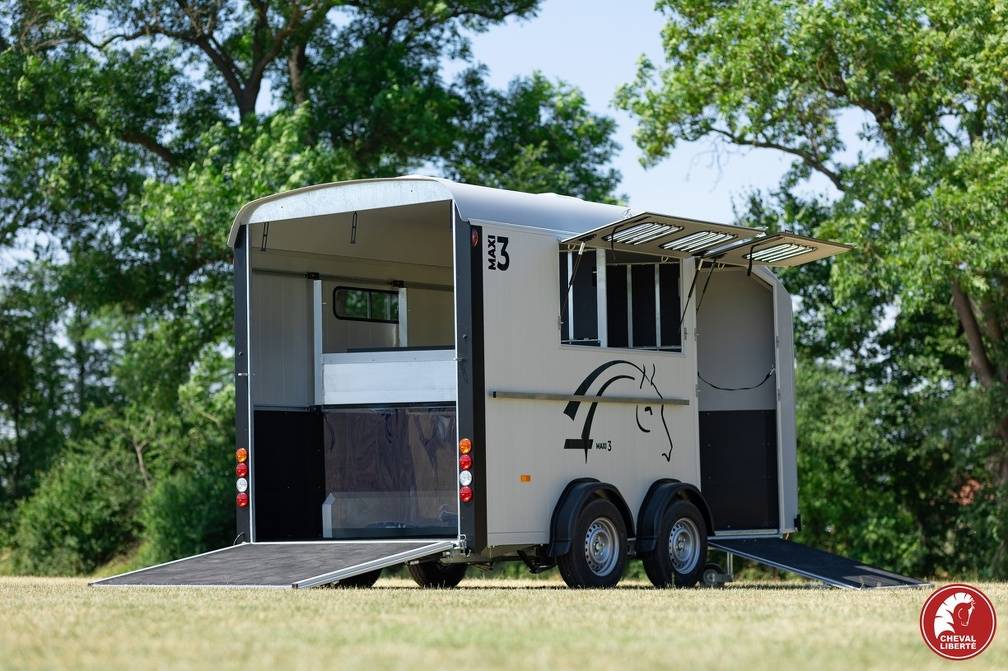 Horse trailer Cheval Liberte MINIMAX 3 Stalls 2025 New