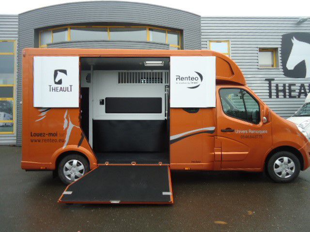 Horsebox HGV Renault PROTEO HARAS RENAULT NEW MASTER DCI 2023 New