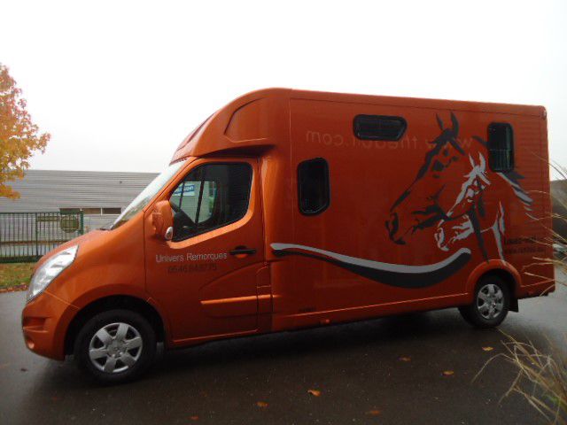 Horsebox HGV Renault PROTEO HARAS RENAULT NEW MASTER DCI 2023 New
