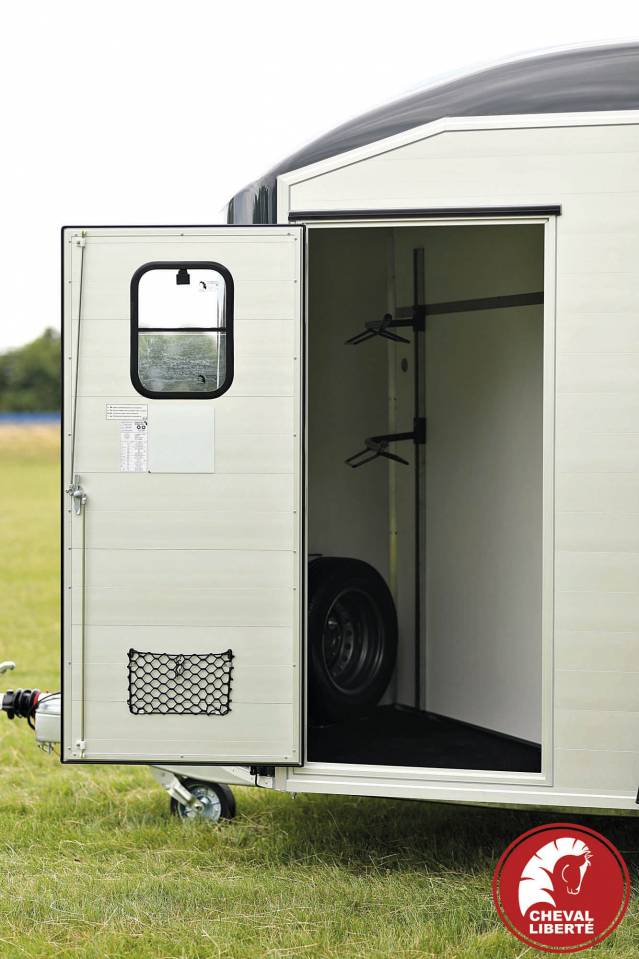 Horse trailer Cheval Liberte MAXI 3 3 Stalls 2024 New