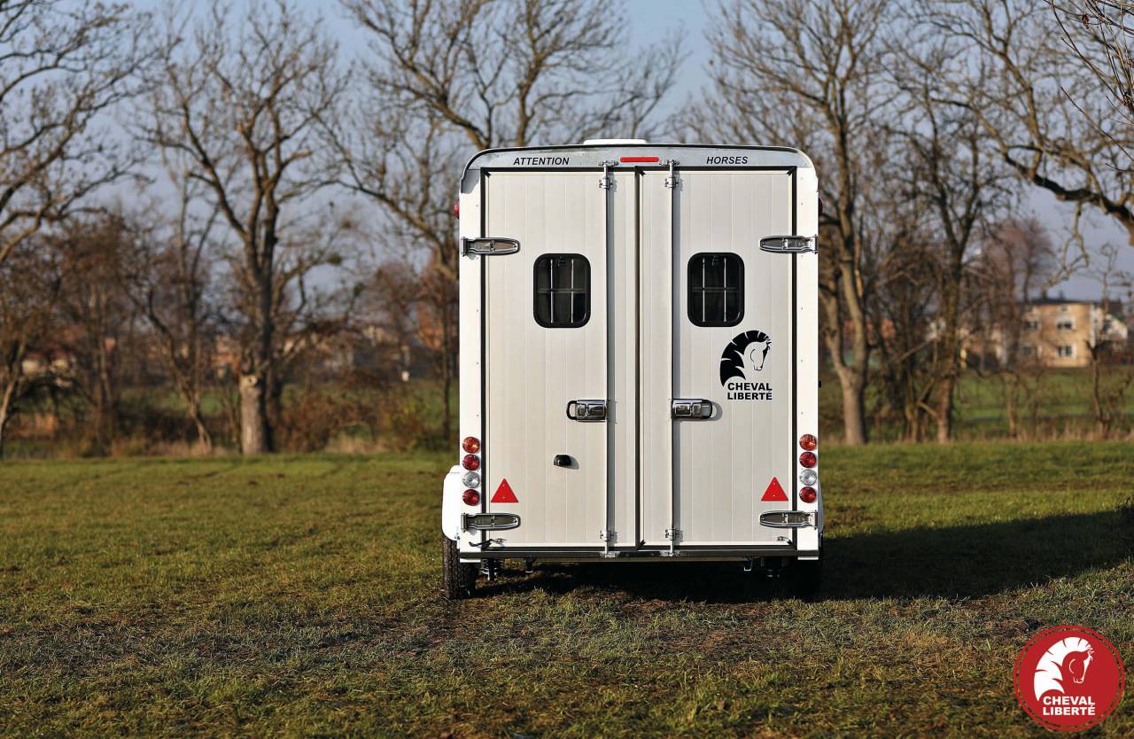Horse trailer Cheval Liberte MAXI 3 3 Stalls 2024 New