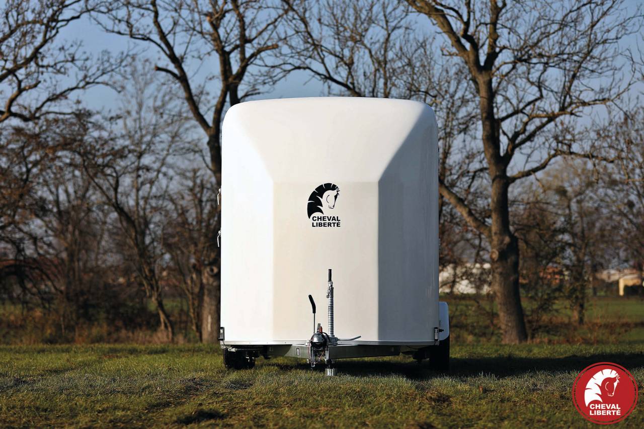 Horse trailer Cheval Liberte MAXI 3 3 Stalls 2024 New