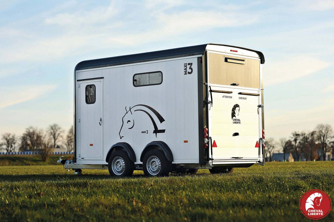 Horse trailer Cheval Liberte MAXI 3 3 Stalls 2024 New
