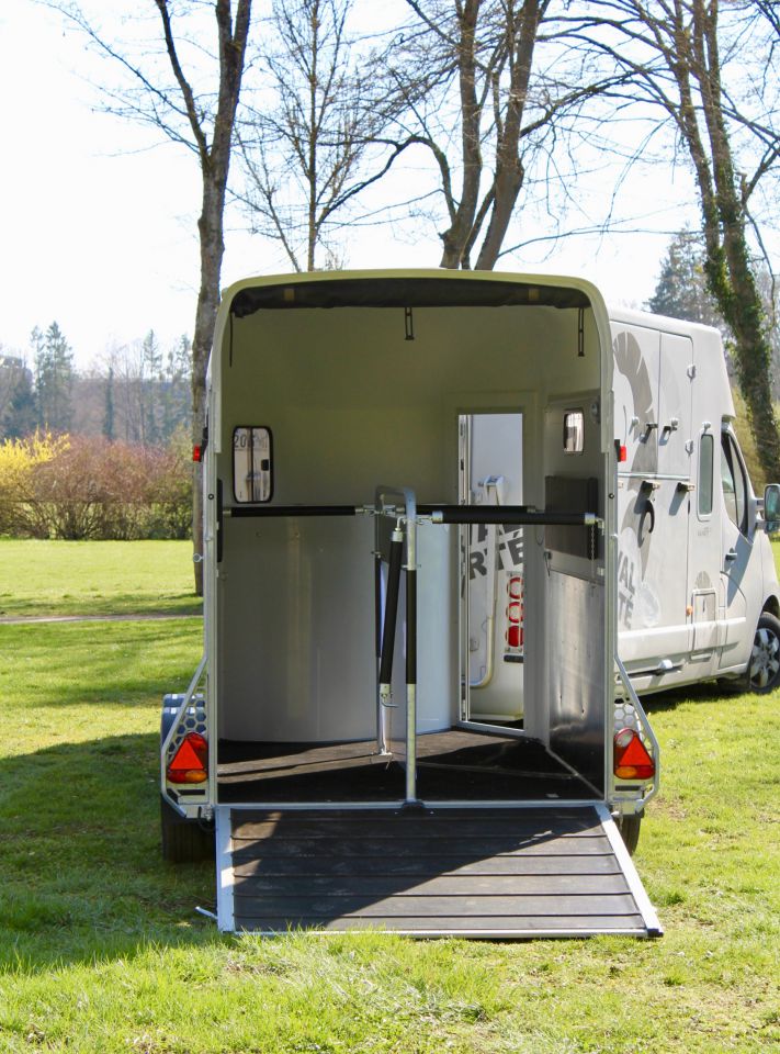 Horse trailer Cheval Liberte GOLD 3 2 Stalls 2025 New