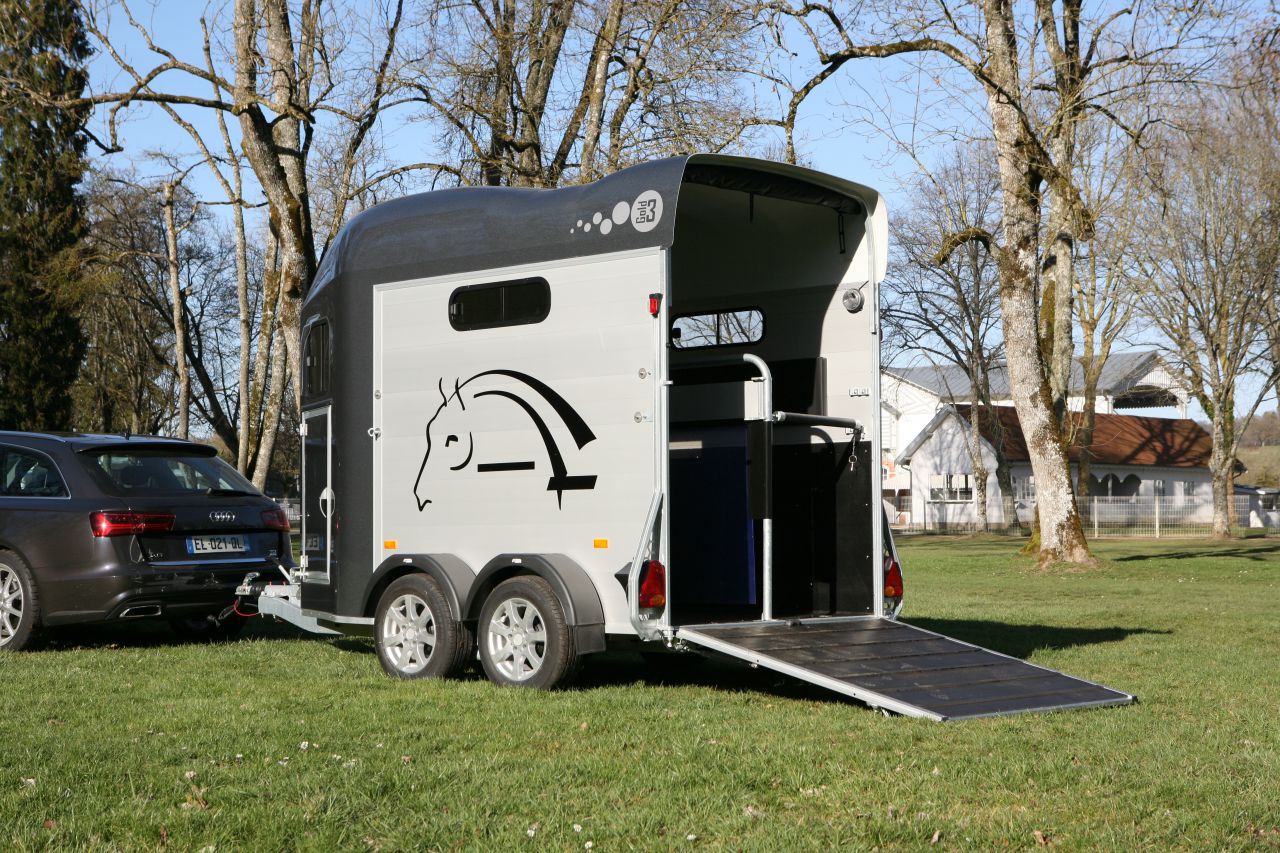 Horse trailer Cheval Liberte GOLD 3 2 Stalls 2025 New