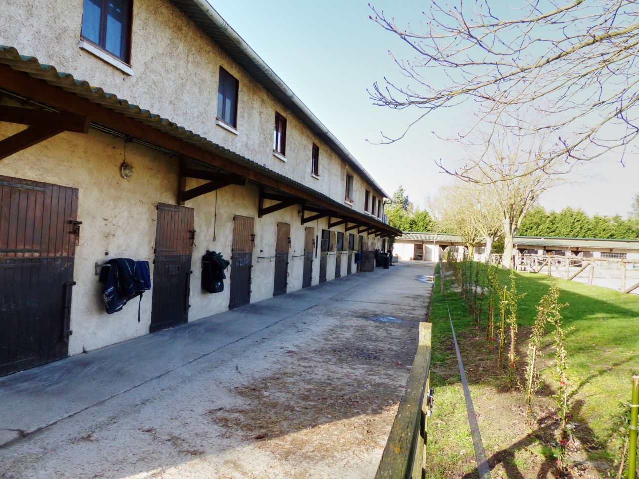 Livery yard  Yvelines