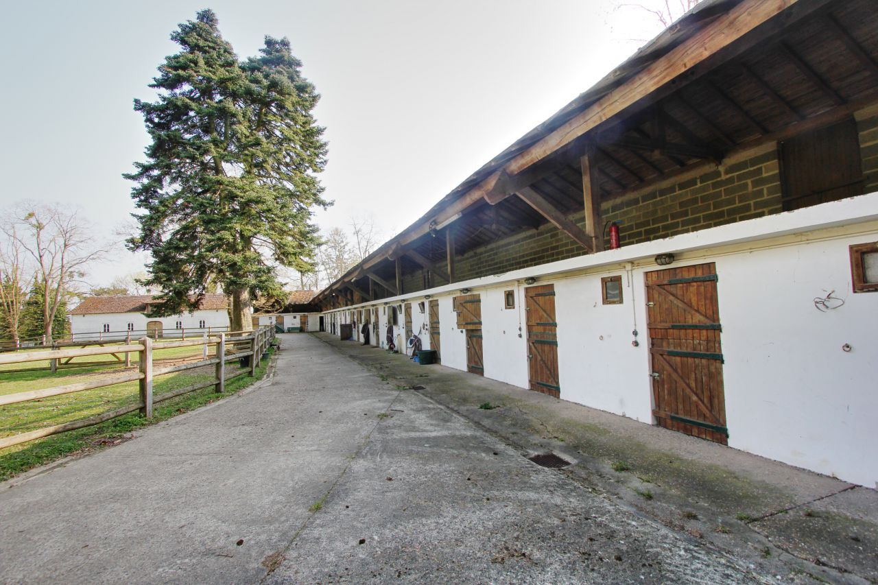 Equestrian property  Val-d'Oise